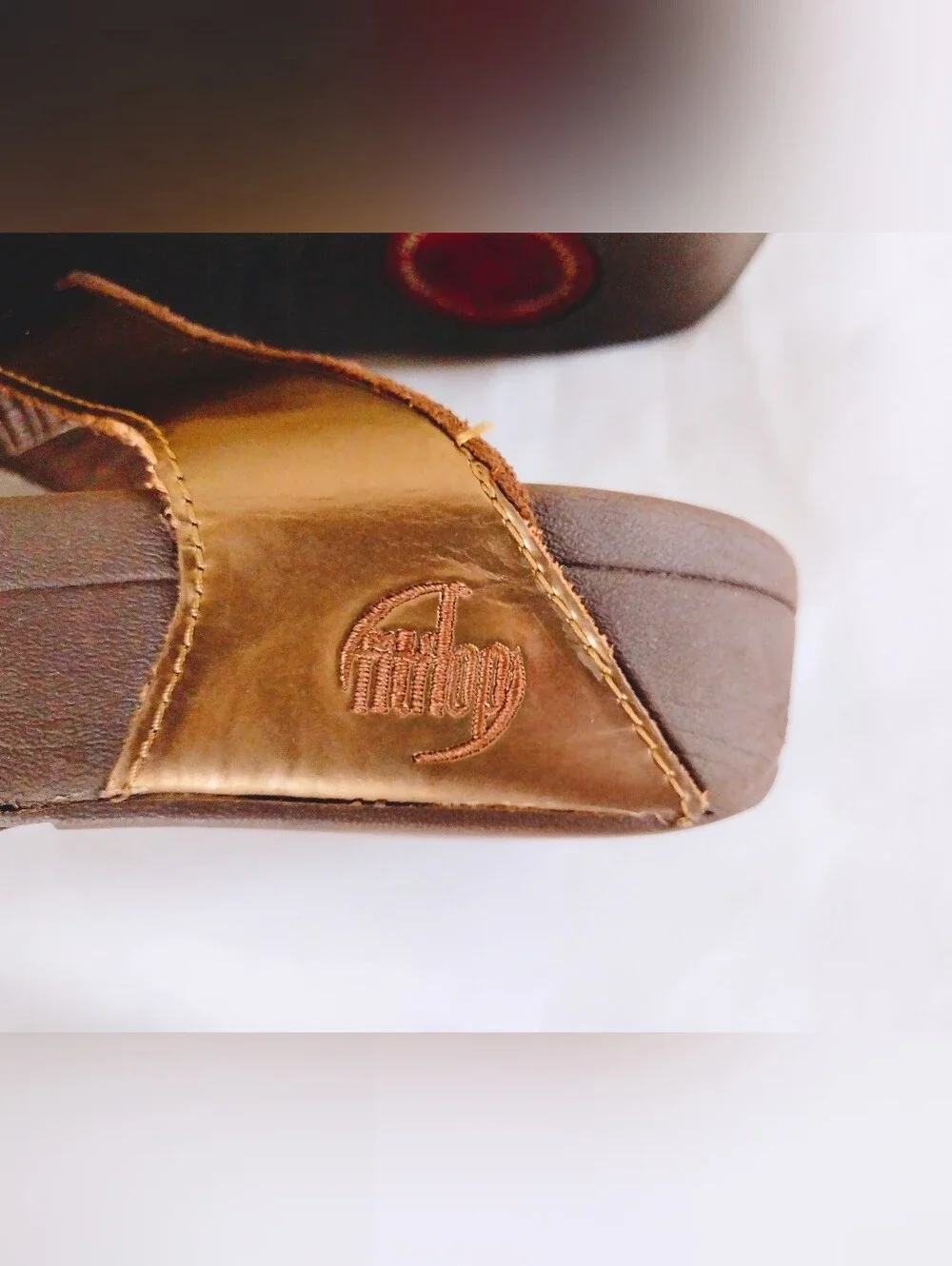 Bronze Leather FitFlop Pietra Thong Sandals With Micro Wobleboard - Picture 10 of 10